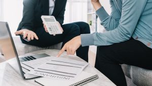 Apa itu Adjuster Asuransi? Jenis & Cara Kerjanya