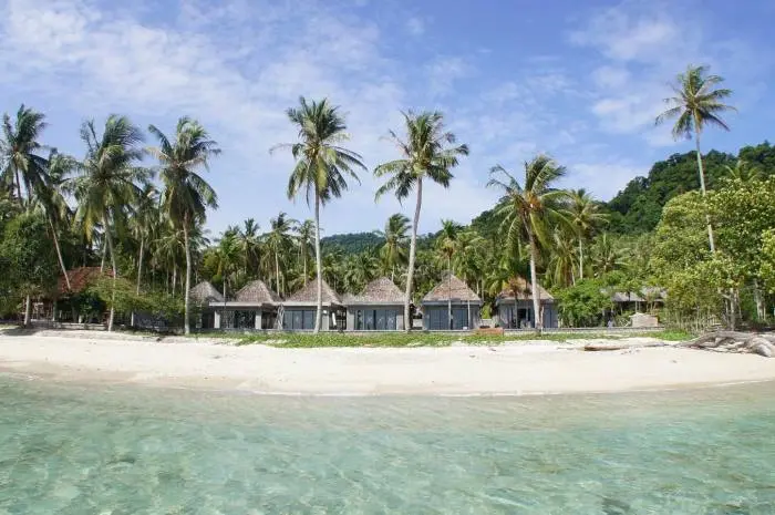 8 Destinasi Wisata Menakjubkan yang Jarang Tersentuh di Indonesia