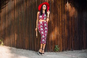 Cara Cerdas Memilih Busana yang Tepat untuk Musim Panas