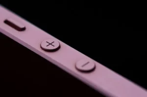 Tombol Power Rusak? Ini 7 Cara Alternatif Menyalakan HP