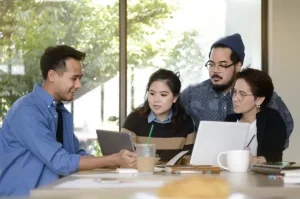 Manfaat Memiliki Pekerjaan Sampingan untuk Pengembangan Karir Anda